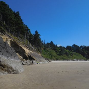 Hug Point State Recreation Site - 7/21/2018 - Parks Near Me - Arch Cape, Oregon Hug Point State Recreation Site - 7/21/2018 - Parks Near Me - Arch Cape, Oregon