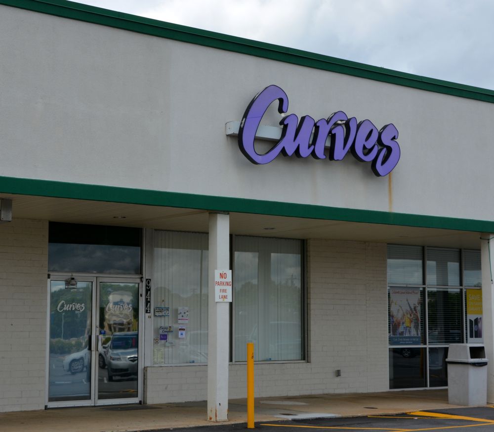 CURVES Updated July 2024 944 S State St, Yadkinville, North