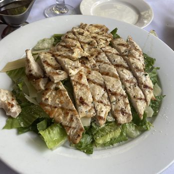 Ciro's - Grilled chicken salad - Italian Near Me - Kings Park, New York