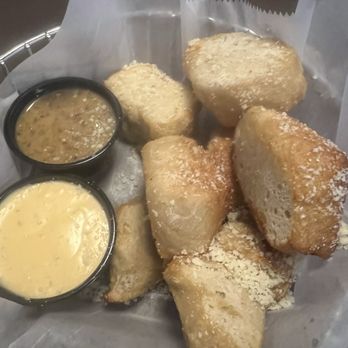 7 Monks Taproom - Pretzel bites - New American Near Me - Traverse City, Michigan