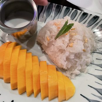 Chao Lay - Mango sticky rice - Thai Near Me - Toronto, Ontario
