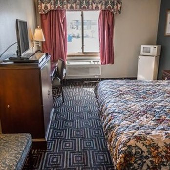 Rodeway Inn - Hotels Near Me - Joliet, Illinois Rodeway Inn - Hotels Near Me - Joliet, Illinois