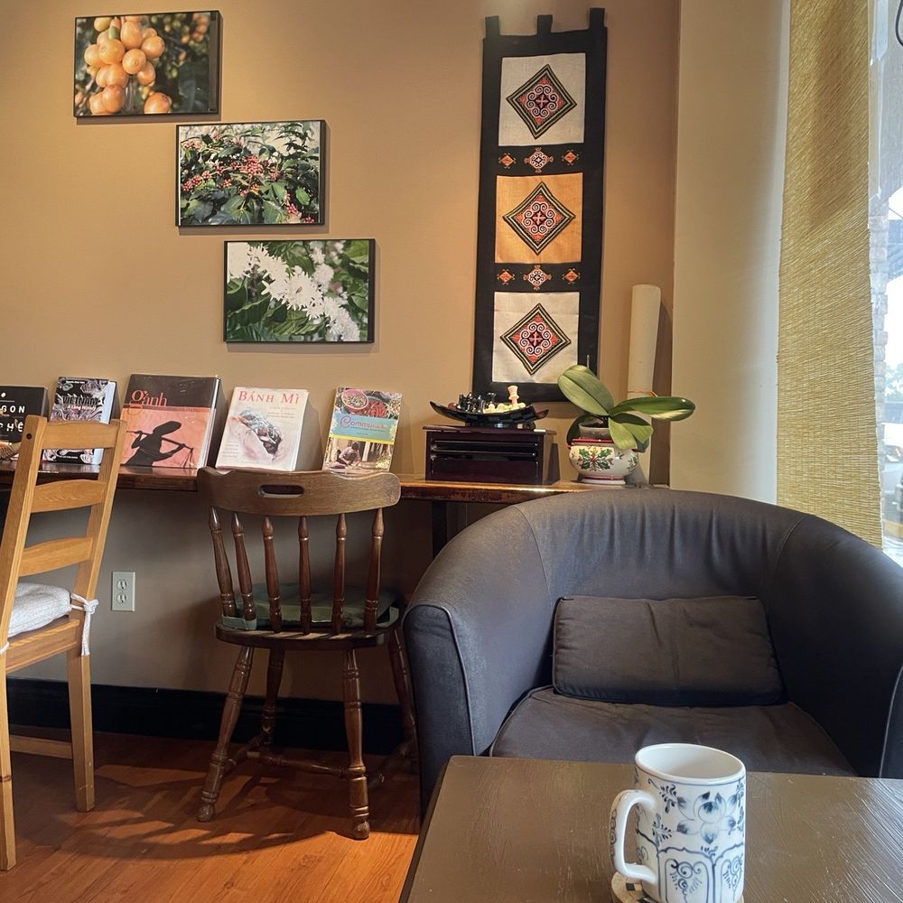 Ambiance, Vietnamese coffee culture and more Ambiance, Vietnamese coffee culture and more