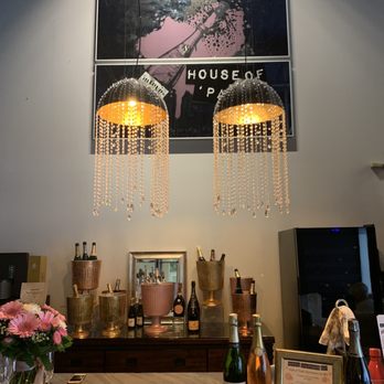 Love Beats Pagne - Champagne Bars Near Me - Seattle, Washington Love Beats Pagne - Champagne Bars Near Me - Seattle, Washington