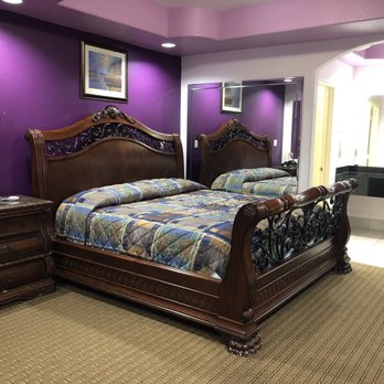 Raintree Inn & Suites - King Size - Hotels Near Me - Houston, Texas Raintree Inn & Suites - King Size - Hotels Near Me - Houston, Texas