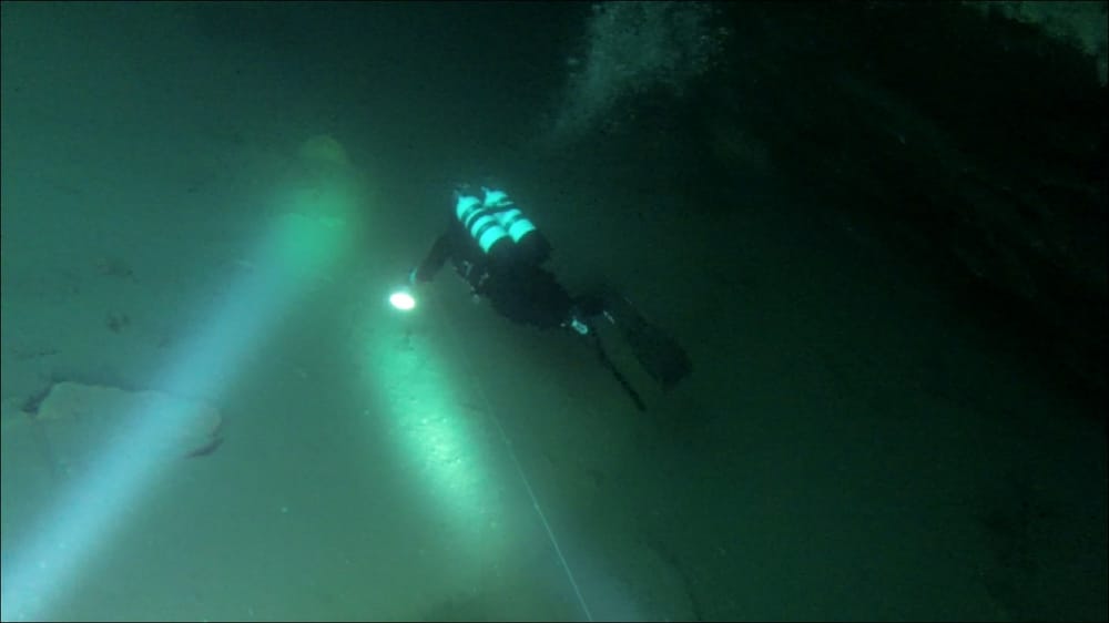 DIVING ADELAIDE Updated September 2024 644 South Rd, Glandore South