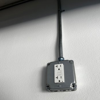 Professional Electrical Services - Electricians Near Me