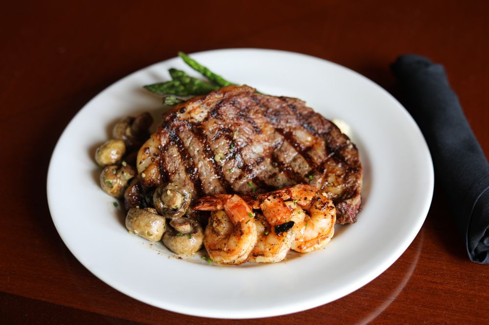 DAVID’S GRILL Updated June 2024 446 Photos & 323 Reviews 6600 N