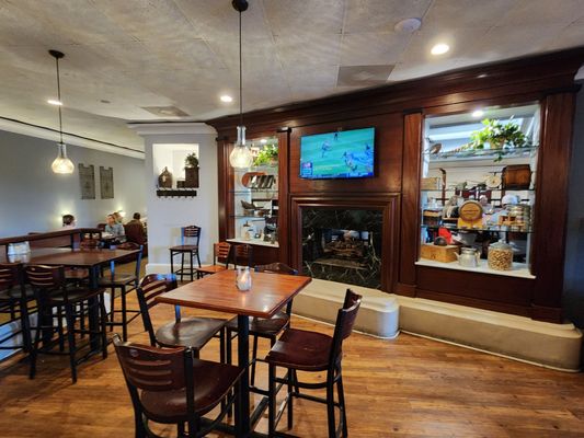 Relish Craft Kitchen & Bourbon Bar by null