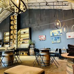 Stockwell Cellars - Inside