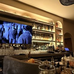 Alana Bar & Tapas - Bar area