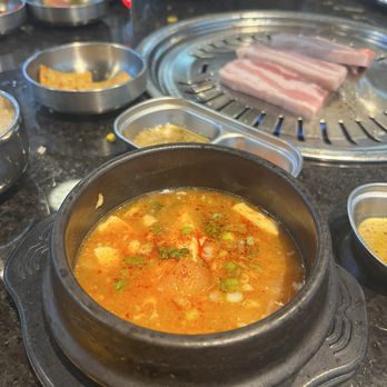 Mr Kimchi - Randhurst - Korean Near Me - Mount Prospect, Illinois