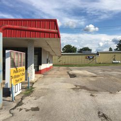 Donuts Plus - Drive Through