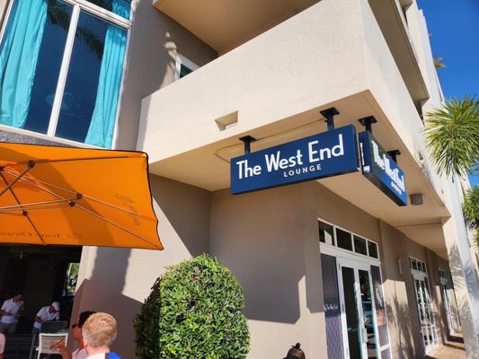 The West End Lounge by null