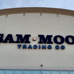 Sam Moon Luggage & Gifts
