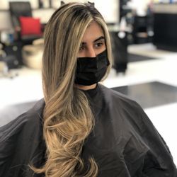 Clau's Beauty Salon & Spa - Balayage  with highlights