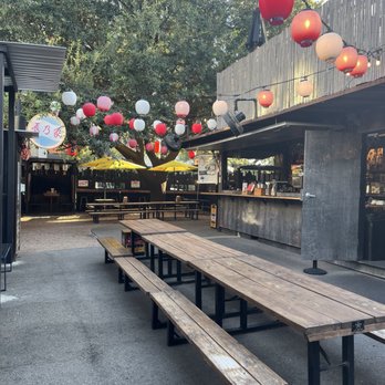 Ramen Tatsu-Ya - Nice outside dining area - Ramen Near Me - Austin, Texas
