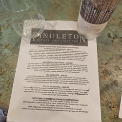 Findleton Estate & Winery - Time for white wine tasting