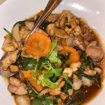 Rangoon Burmese Kitchen - Basil Chicken - Burmese Near Me - Honolulu, Hawaii Rangoon Burmese Kitchen - Basil Chicken - Burmese Near Me - Honolulu, Hawaii