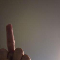 The Neuron Clinic - Broken finger
