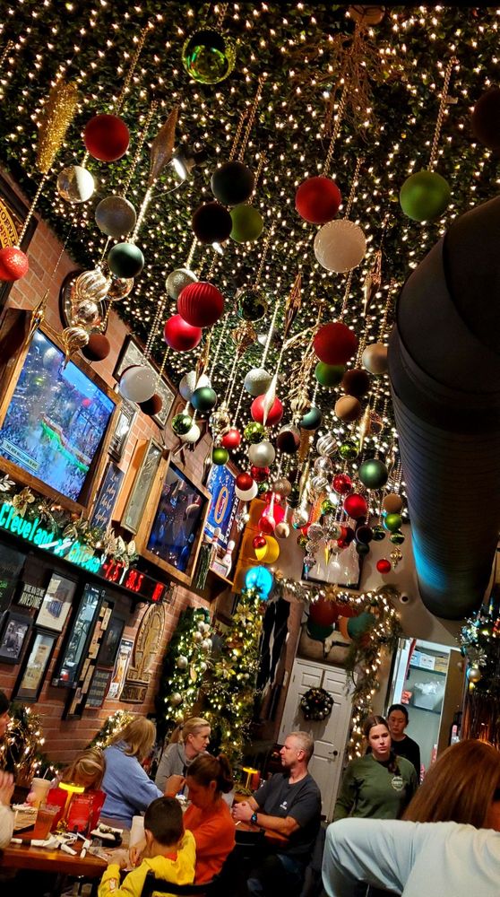 Cowfin Bar and Grill