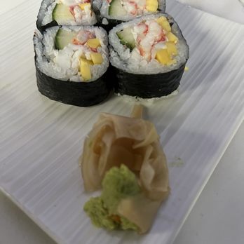 Goma - Kind crab and mango roll #glutenfree - Sushi Bars Near Me - Cleveland, Ohio Goma - Kind crab and mango roll #glutenfree - Sushi Bars Near Me - Cleveland, Ohio