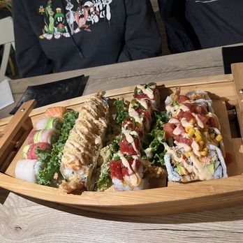 Happy Fish Sushi - Sushi Bars Near Me - Pembroke Pines, Florida