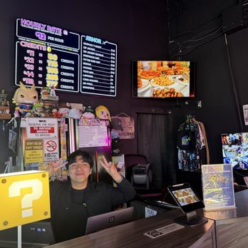 Game Nest Arcade - Check out this cool guy working in the front! He explained everything to us and helped with our questions :) - Arcades Near Me - Las Vegas, Nevada Game Nest Arcade - Check out this cool guy working in the front! He explained everything to us and helped with our questions :) - Arcades Near Me - Las Vegas, Nevada