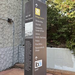 BART - Orinda Station - Bart and the pony express