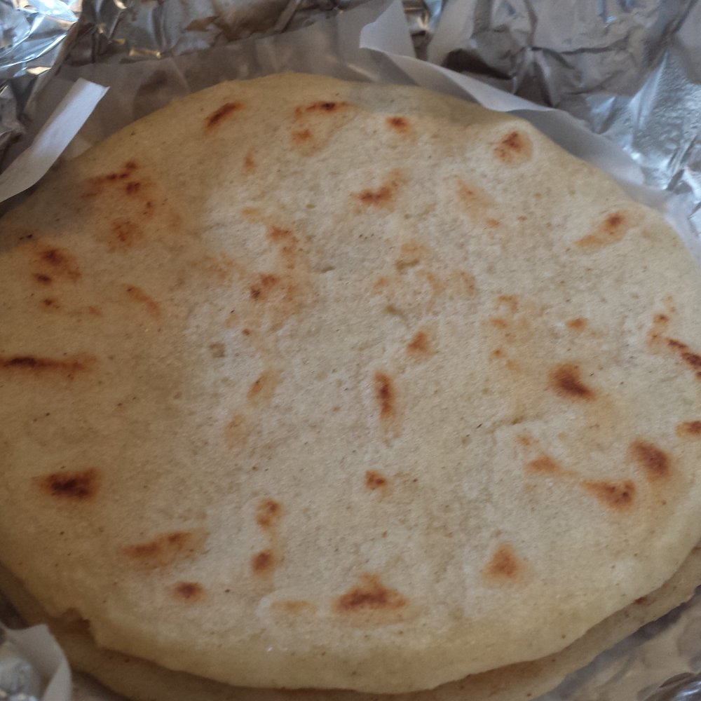 El Guanaco Restaurant - Home made tortillas, nice and thick Salvadoreñan style - Salvadoran Near Me - Los Angeles, California El Guanaco Restaurant - Home made tortillas, nice and thick Salvadoreñan style - Salvadoran Near Me - Los Angeles, California
