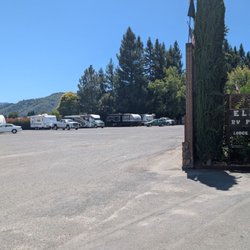 Ukiah Elks Lodge No 1728 - Parking lot mostly sun