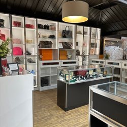 Consign Furniture & Jewelry Liberty Lake - Jewelry and handbags