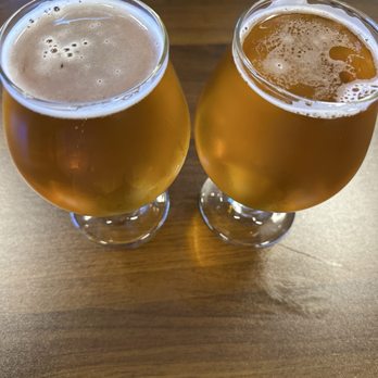 Raymond Ave brewing company - 2 blondes are better than 1. - Breweries Near Me - Anaheim, California Raymond Ave brewing company - 2 blondes are better than 1. - Breweries Near Me - Anaheim, California