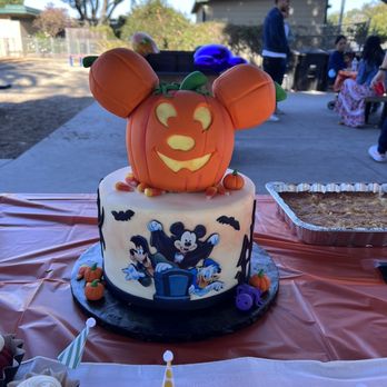 Yessis Cake Creations - Cake - Custom Cakes Near Me Yessis Cake Creations - Cake - Custom Cakes Near Me