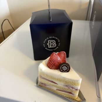Paris Baguette - Strawberry Soft Cream Cake - Coffee & Tea Near Me - New York, New York Paris Baguette - Strawberry Soft Cream Cake - Coffee & Tea Near Me - New York, New York