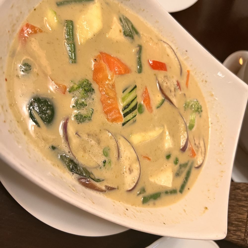 Rice Factory - Green curry with veggies and tofu - Thai Near Me - Milltown, New Jersey