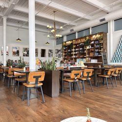 POPS Canton - Beautiful atmosphere within restaurant