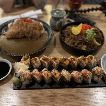 Blue Fin Japanese Restaurant - Chicken Cutlet Curry, Spicy Beef Don, Explosion Roll, Diamond Roll - Sushi Bars Near Me - Middleton, Massachusetts Blue Fin Japanese Restaurant - Chicken Cutlet Curry, Spicy Beef Don, Explosion Roll, Diamond Roll - Sushi Bars Near Me - Middleton, Massachusetts