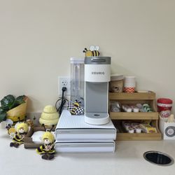Bee Happy Pediatric Dentistry - Our complimentary beverage station is stocked with coffee and tea for your enjoyment!