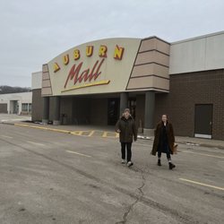 Auburn Mall - Front