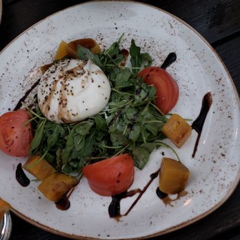 Le Papagayo - Roasted Beet and Tomato Caprese - Breakfast & Brunch Near Me - Encinitas, California Le Papagayo - Roasted Beet and Tomato Caprese - Breakfast & Brunch Near Me - Encinitas, California