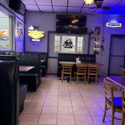 Specks Bar and Grill - Interior