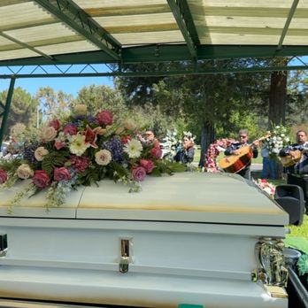 Flower Gallery - Florists Near Me - Modesto, California