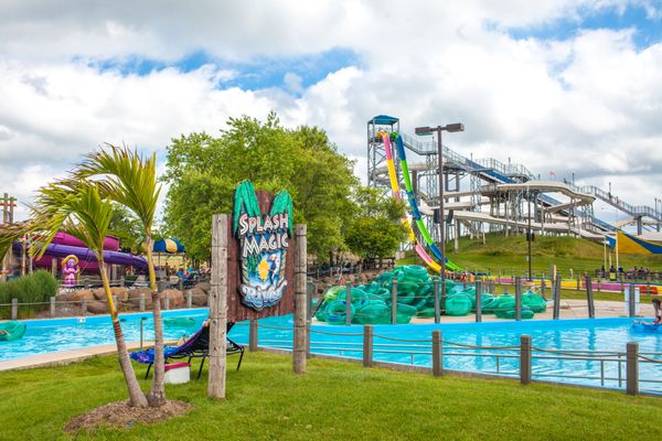 Hurricane Harbor Rockford by null