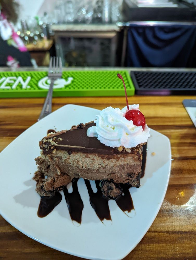 THE HI DIVE BAR Updated May 2024 52 Photos & 16 Reviews 797460