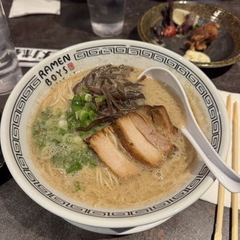 Ramen Boys - Classic Tonkatsu Ramen ($15, 7/10) - Ramen Near Me - Las Vegas, Nevada Ramen Boys - Classic Tonkatsu Ramen ($15, 7/10) - Ramen Near Me - Las Vegas, Nevada
