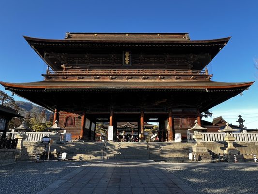 Zenkōji temple by null