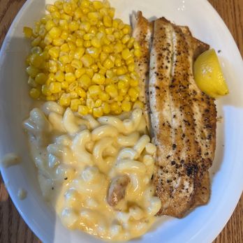 Cracker Barrel Old Country Store - Red snapper and Luke warm Mac n cheese - American Near Me - Dumfries, Virginia Cracker Barrel Old Country Store - Red snapper and Luke warm Mac n cheese - American Near Me - Dumfries, Virginia