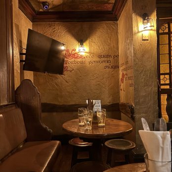 Waxy O'Connor's - Irish Pub Near Me - London, XGL