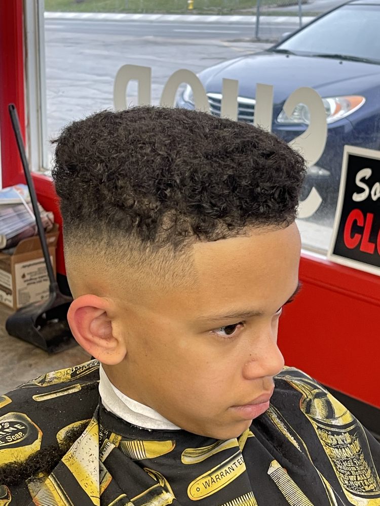 PRICE CUTS BARBER Updated August 2024 16 Photos 6313 Ames Ave